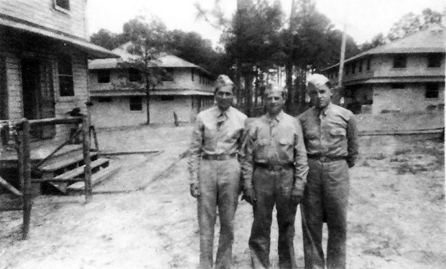 654th___Cpl_Jenning_s_right__Bach_and_an_unknown_on_left-2393