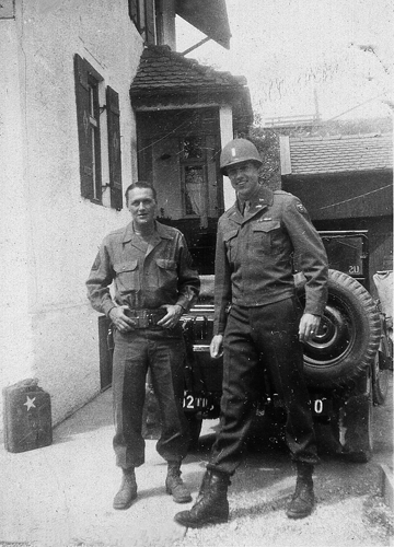 692nd_Lt._DeJarnett_and_Crawford_Frasdorf_Ger