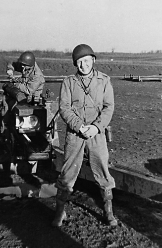 692nd_1st_Lt