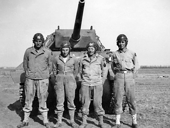 692nd_l_to_r_Sgt_Shank_T5_Medlin_T5_Lampham__pvt